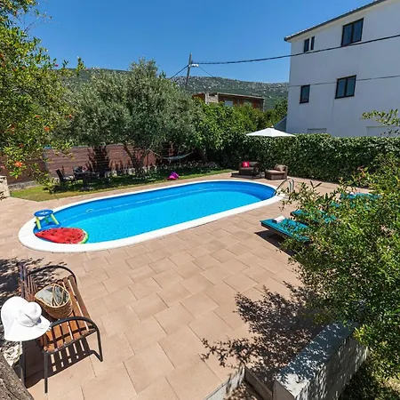 Perfect Choice Just 4 U Apartment Kastela